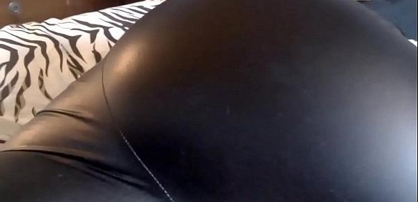  Black Pantyhose under Black Wet Look Leggings